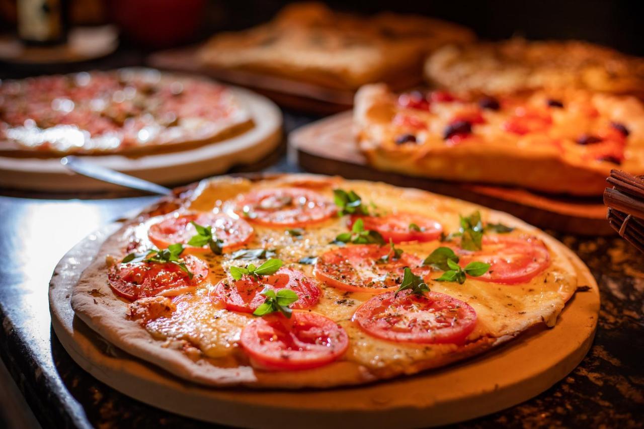 منتجع لا توري الشامل كليًا بورتو سيغورو المظهر الخارجي الصورة Pizza