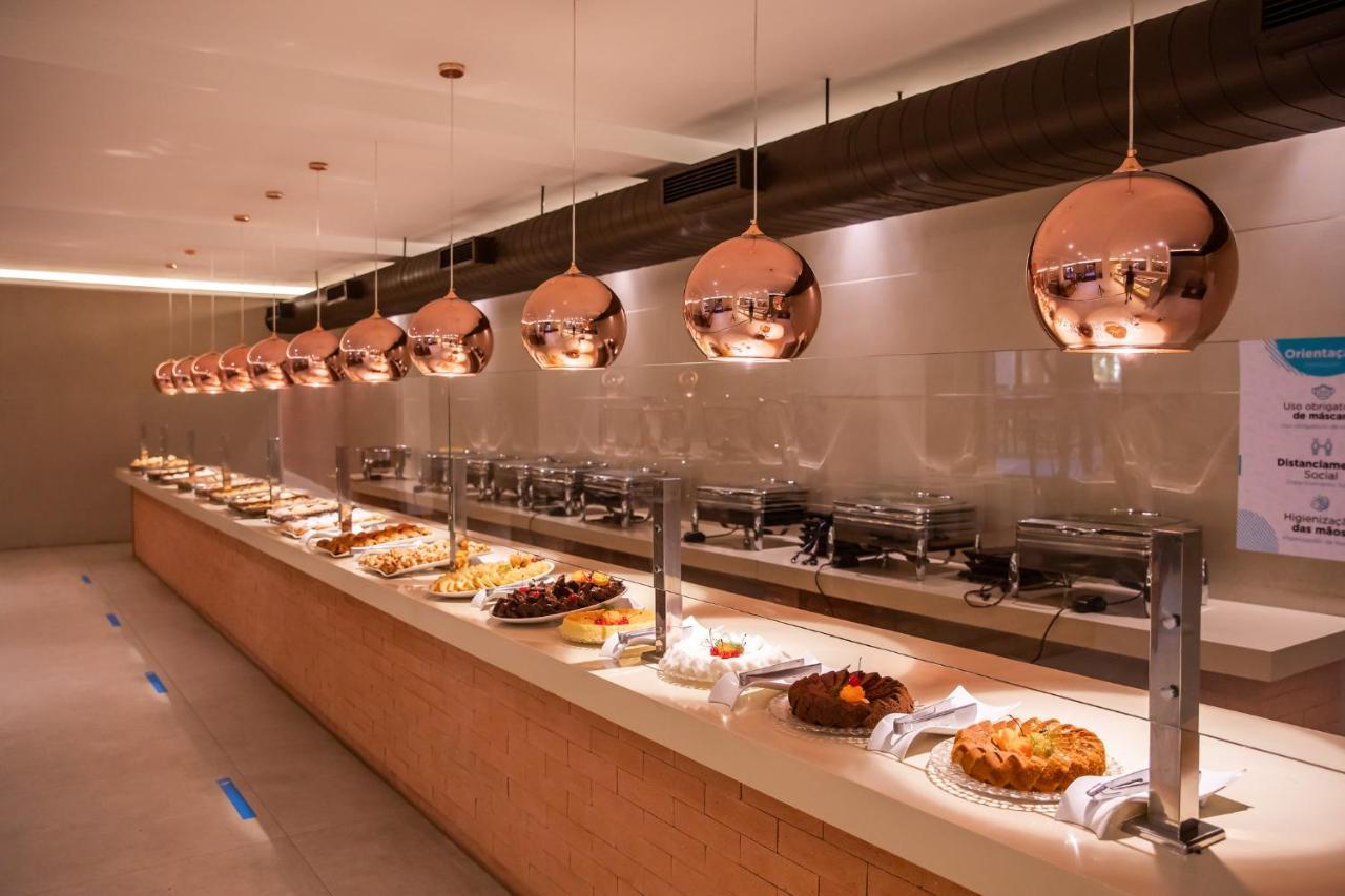 منتجع لا توري الشامل كليًا بورتو سيغورو المظهر الخارجي الصورة The buffet at the lounge