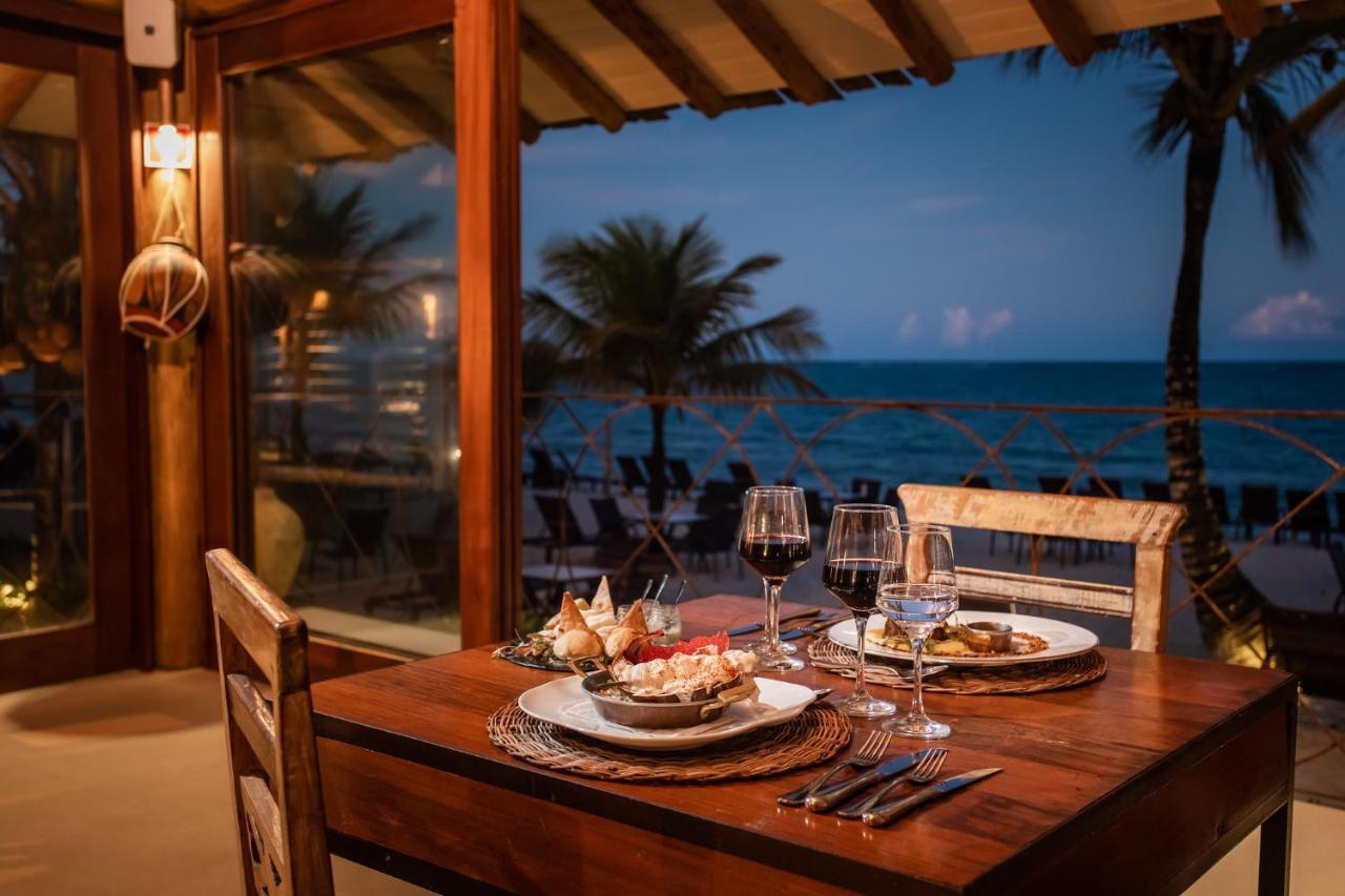 منتجع لا توري الشامل كليًا بورتو سيغورو المظهر الخارجي الصورة A restaurant at the resort